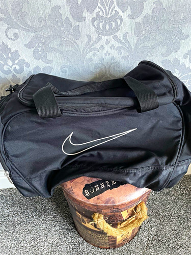 Nike black sports holdall - black,
